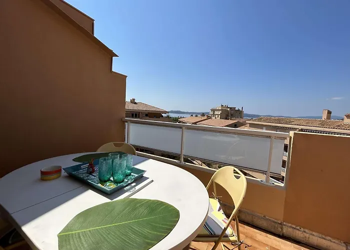 Sm070-a67 Sainte-maxime, Appt 2 Pieces 5 Couchages Centre Ville, Vue Апартаменты *